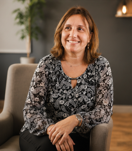 Delphine Sauvage au travail, concevant une formation
